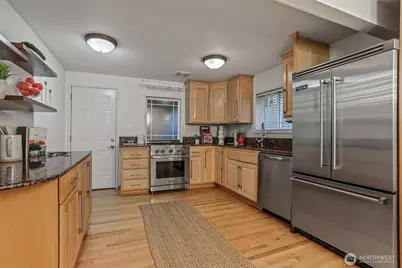 9044 15th Avenue NW, Seattle, WA 98117 - Photo 11