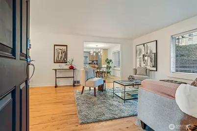 9044 15th Avenue NW, Seattle, WA 98117 - Photo 3