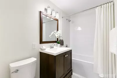 13761 30th Avenue NE, Seattle, WA 98125 - Photo 17