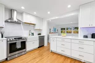 13761 30th Ave NE, Seattle, WA 98125 - Photo 7