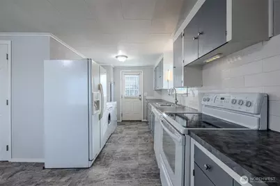 246 N Delaware Avenue, Wenatchee, WA 98801 - Photo 7