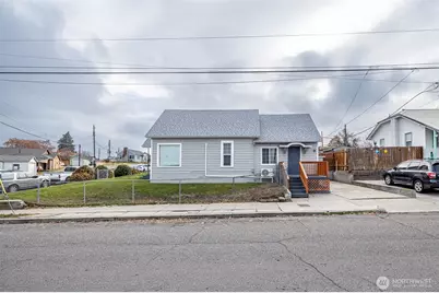 246 N Delaware Avenue, Wenatchee, WA 98801 - Photo 5