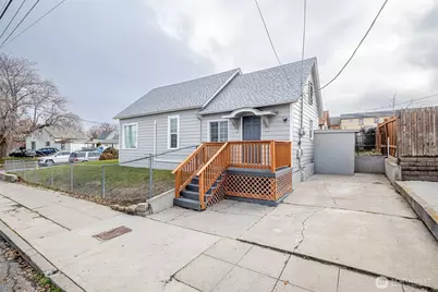 246 N Delaware Avenue, Wenatchee, WA 98801 - Photo 3