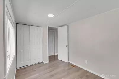 7614 NE Bothell Way #11, Kenmore, WA 98028 - Photo 9