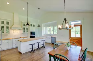 19011 Wildrose Ln, Burlington, WA 98233 - Photo 7