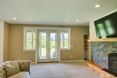 19011 Wildrose Lane, Burlington, WA 98233 - Photo 3