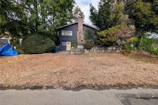 936 N 101st St, Seattle, WA 98133 - Photo 3