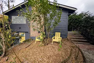 936 N 101st St, Seattle, WA 98133 - Photo 3
