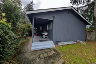 936 N 101st St, Seattle, WA 98133 - Photo 5