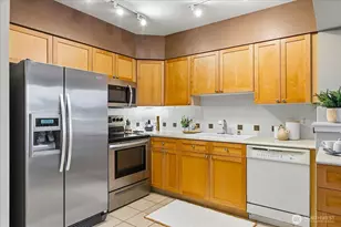 1525 NW 57th St, Seattle, WA 98107 - Photo 9