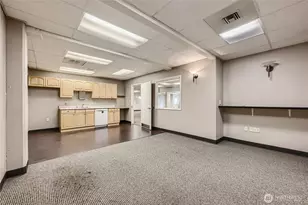 4220 Aurora Ave N, Seattle, WA 98103 - Photo 13