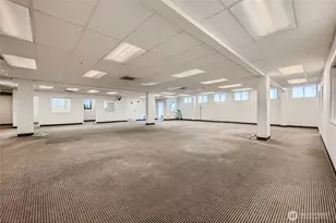 4220 Aurora Ave N, Seattle, WA 98103 - Photo 17