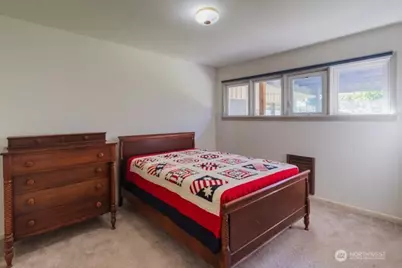 803 E Lark Avenue, Moses Lake, WA 98837 - Photo 21