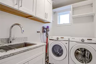 11014 Dayton Ave N, Seattle, WA 98133 - Photo 33