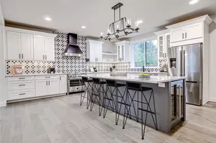 11014 Dayton Ave N, Seattle, WA 98133 - Photo 9