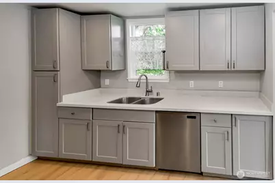 419 S 58th Street, Tacoma, WA 98408 - Photo 13