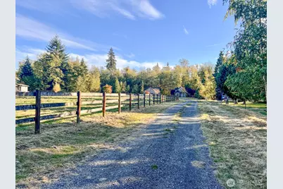 9212 138th Street NE, Arlington, WA 98223 - Photo 3