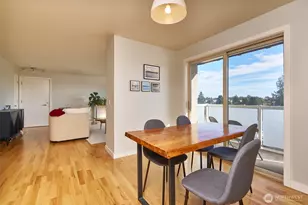 812 N 42nd St, Seattle, WA 98103 - Photo 9