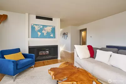 812 N 42nd Street #301, Seattle, WA 98103 - Photo 7
