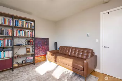812 N 42nd Street #301, Seattle, WA 98103 - Photo 19