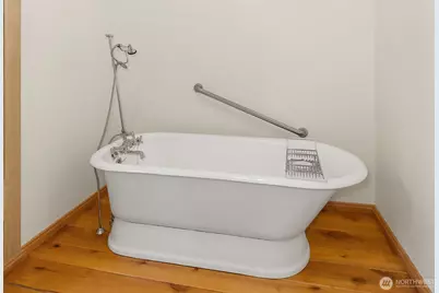 299 Conrad Road, Winlock, WA 98596 - Photo 15