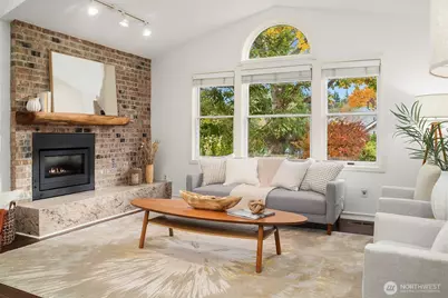 637 Elm Place, Edmonds, WA 98020 - Photo 5