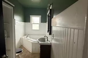 521 W King St, Aberdeen, WA 98520 - Photo 9