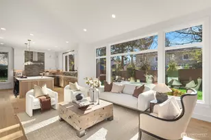 12929 NE 112th St, Kirkland, WA 98033 - Photo 9