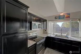 154 28th St NW, Long Beach, WA 98631 - Photo 9