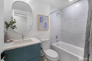 318 F Bellevue Ave E, Seattle, WA 98102 - Photo 19