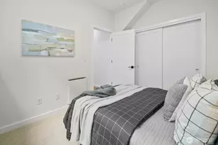 318 B Bellevue Ave E, Seattle, WA 98102 - Photo 27