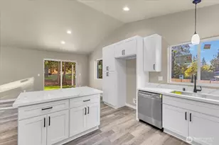 61 E Panorama Dr, Shelton, WA 98584 - Photo 7