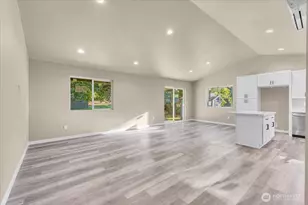 61 E Panorama Dr, Shelton, WA 98584 - Photo 9