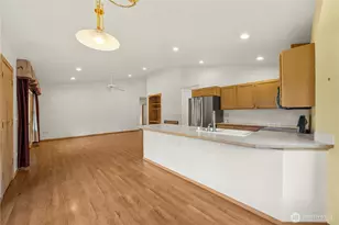 21103 16th St E, Lake Tapps, WA 98391 - Photo 5