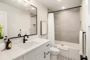 2512 NE 68th St, Seattle, WA 98115 - Photo 19