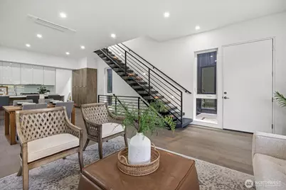 1114 26th Avenue #A, Seattle, WA 98122 - Photo 9