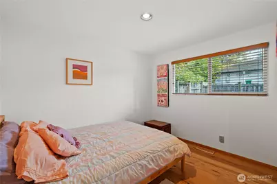 14405 SE 14th St, Bellevue, WA 98007 - Photo 17