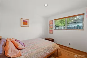 14405 SE 14th St, Bellevue, WA 98007 - Photo 17