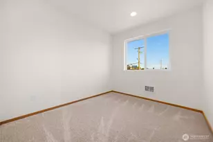 1925 Lombard Ave, Everett, WA 98201 - Photo 9