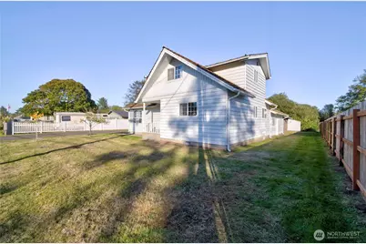 4200 N Place, Seaview, WA 98644 - Photo 23