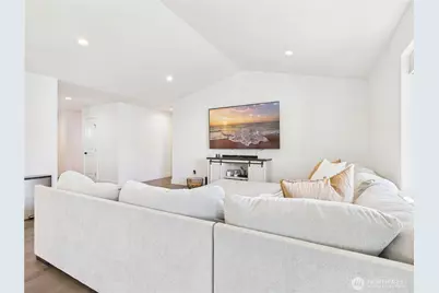 1408 Douglas Avenue, Rock Island, WA 98850 - Photo 7