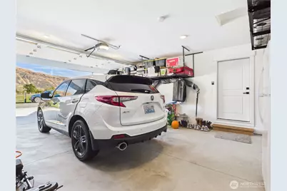 1408 Douglas Avenue, Rock Island, WA 98850 - Photo 21