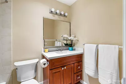 2550 Thorndyke Avenue W #103, Seattle, WA 98199 - Photo 27