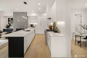 270 118th Ave SE, Bellevue, WA 98005 - Photo 9