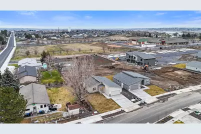 515 S Dorsing Street, Moses Lake, WA 98837 - Photo 11