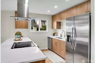161 Valley Street, Seattle, WA 98109 - Photo 3