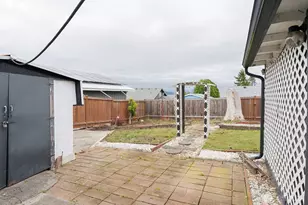 1612 22nd St, Anacortes, WA 98221 - Photo 11