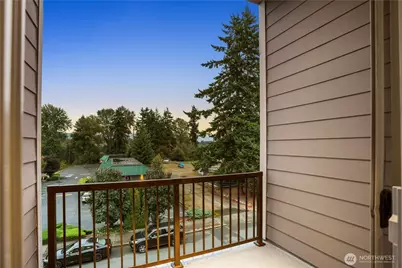 4005 NE 3rd Place #E, Renton, WA 98056 - Photo 21