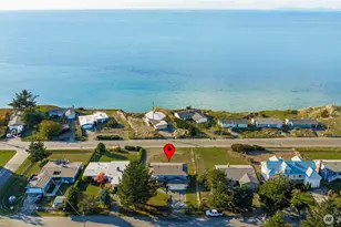 1975 Island View Rd, Oak Harbor, WA 98277 - Photo 3