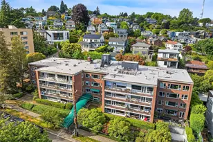 530 W Olympic Pl, Seattle, WA 98119 - Photo 15